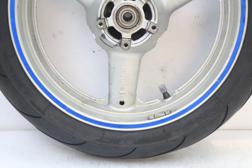 photo de JANTE ARRIERE SUZUKI SV S 650 (1999 - 2002) - Autre angle de vue