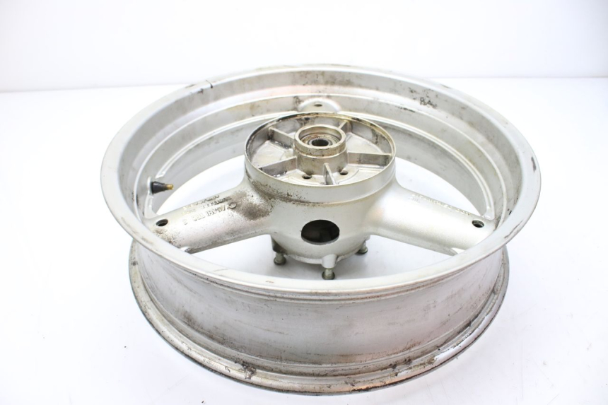 photo de JANTE ARRIERE SUZUKI SV S 650 (1999 - 2002) - Autre angle de vue