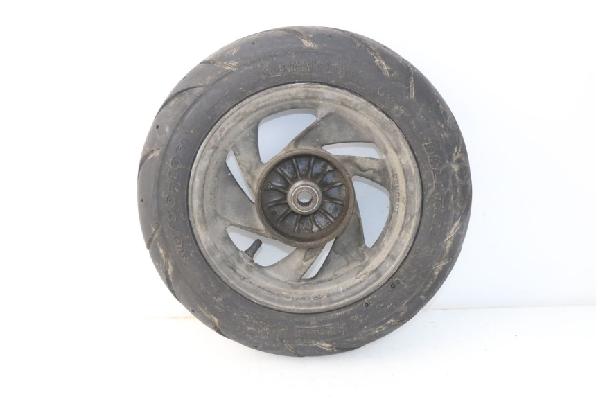 photo de JANTE ARRIERE PEUGEOT SV 80 (1993 - 1997) - Gros plan technique