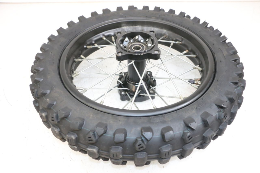 photo de JANTE ARRIERE MINI MX SX 125 - Points de fixation