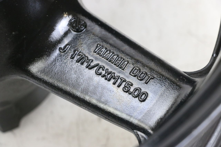 photo de JANTE ARRIERE YAMAHA TDM ABS 900 (2002 - 2014) - Détail de la pièce