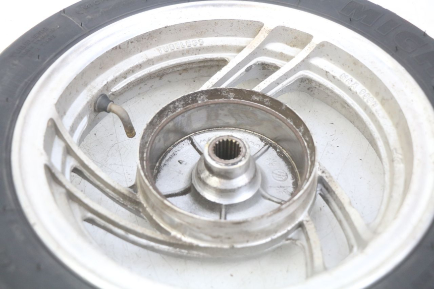 photo de JANTE ARRIERE PEUGEOT V-CLIC VCLIC 50 (2007 - 2013) - Détails caractéristiques