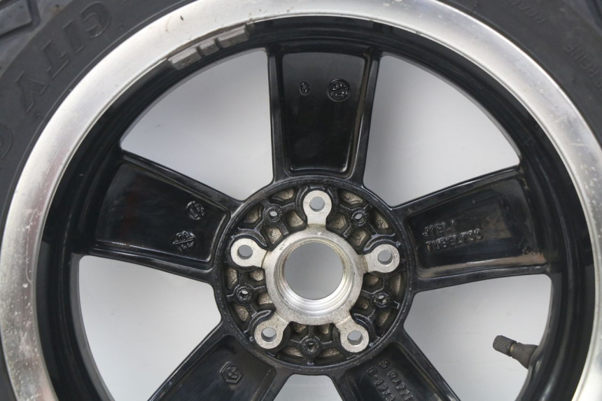 photo de JANTE ARRIERE PIAGGIO VESPA GTS IGET ABS 125 (2017 - 2023) - Autre angle de vue