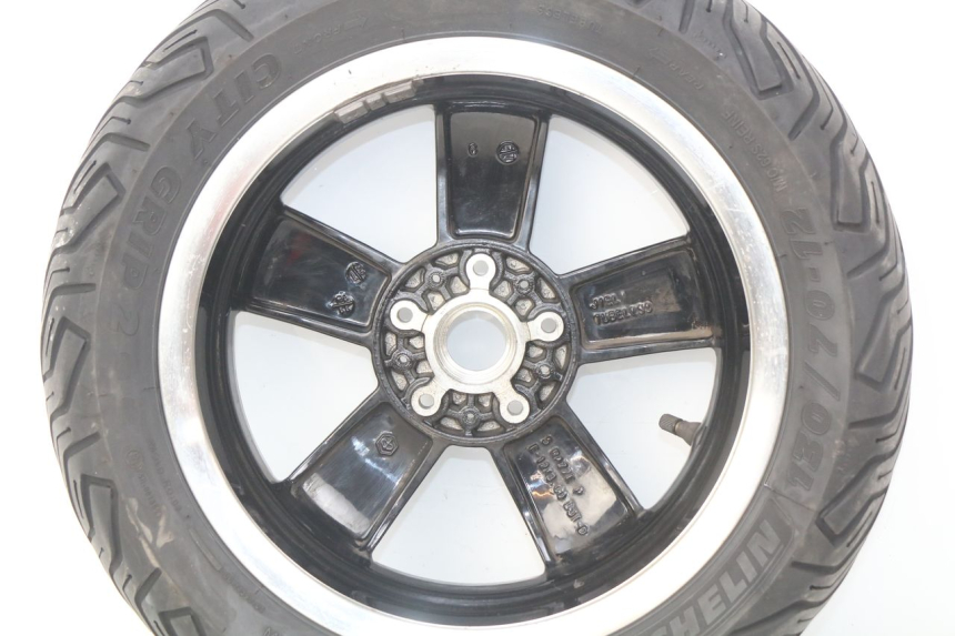 photo de JANTE ARRIERE PIAGGIO VESPA GTS IGET ABS 125 (2017 - 2023) - Vue d’ensemble