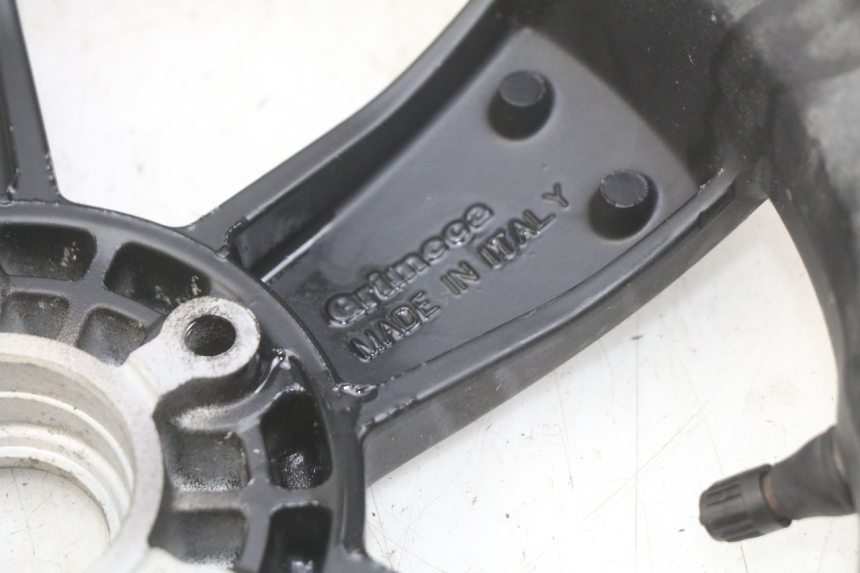 photo de JANTE ARRIERE PIAGGIO VESPA GTS SUPER IE 125 (2009 - 2016) - Vue produit