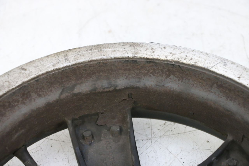 photo de JANTE ARRIERE PIAGGIO VESPA GTS SUPER IE 125 (2009 - 2016) - Zoom composants