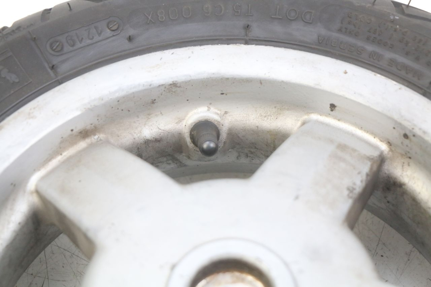 photo de JANTE ARRIERE PIAGGIO VESPA LXV 125 (2006 - 2009) - Points de fixation