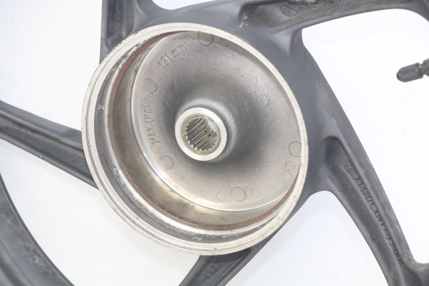 photo de JANTE ARRIERE HONDA VISION NSC R 50 (2013 - 2015) - Détails caractéristiques