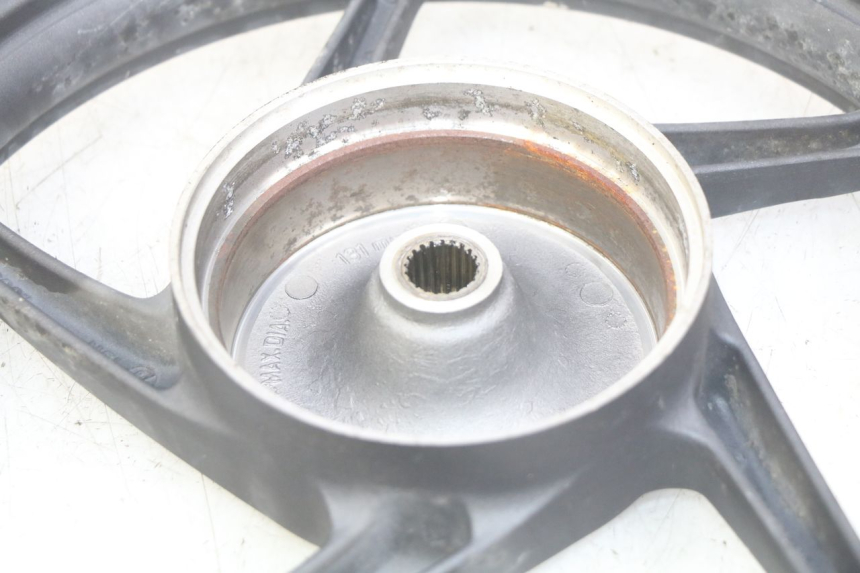 photo de JANTE ARRIERE HONDA VISION NSC R 50 (2013 - 2015) - Autre angle de vue