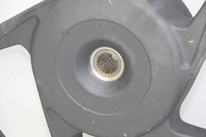 photo de JANTE ARRIERE HONDA VISION NSC R 50 (2013 - 2015) - Marquages et références