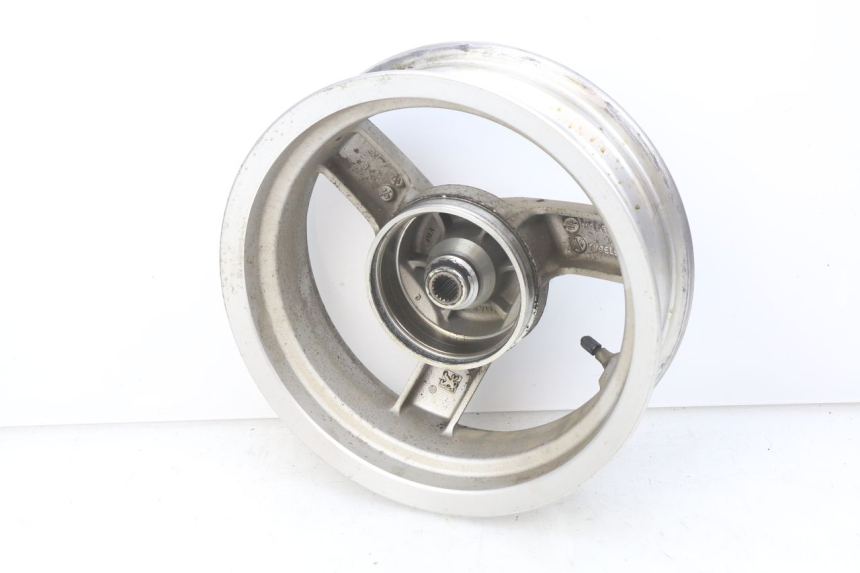 photo de JANTE ARRIERE PEUGEOT VIVACITY NEW 4T 50 (2008 - 2017) - Zoom état d’usage