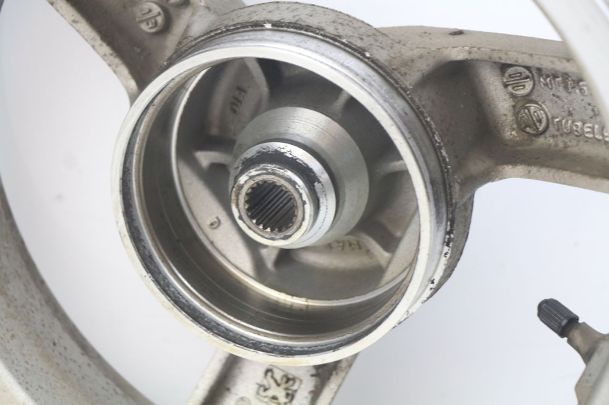 photo de JANTE ARRIERE PEUGEOT VIVACITY NEW 4T 50 (2008 - 2017) - Vue d’ensemble