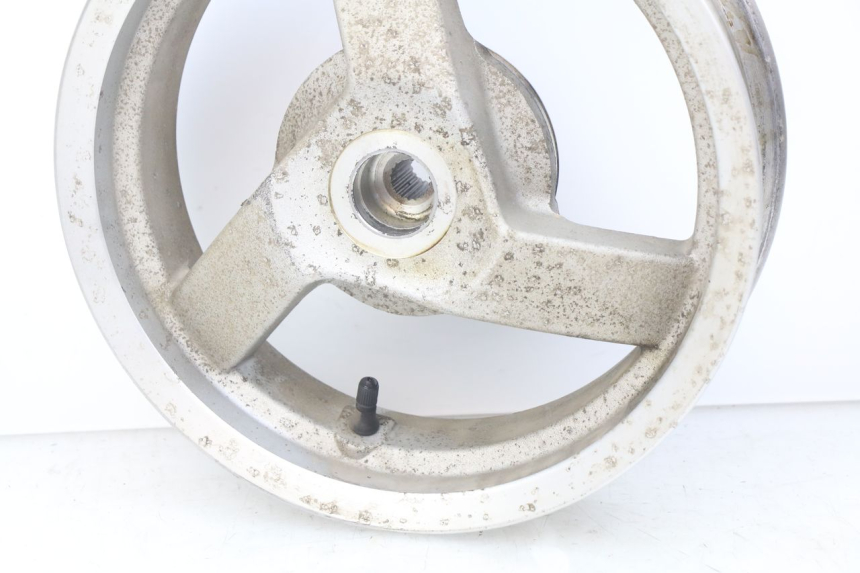 photo de JANTE ARRIERE PEUGEOT VIVACITY NEW 4T 50 (2008 - 2017) - Points de fixation