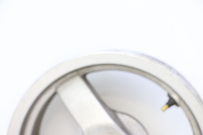 photo de JANTE ARRIERE PEUGEOT VIVACITY NEW 4T 50 (2008 - 2017) - Points de fixation