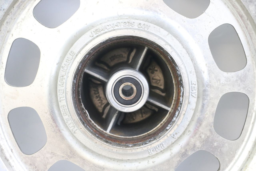 photo de JANTE ARRIERE DAELIM VL DAYSTAR 125 (2000 - 2011) - Zoom état d’usage