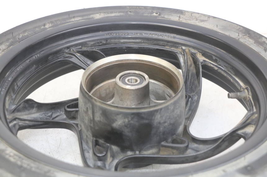 photo de JANTE ARRIERE SYM WOLF SB 125 (2011 - 2018) - Zoom état d’usage