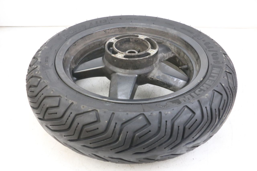 photo de JANTE ARRIERE YAMAHA XMAX X-MAX 125 (2006 - 2009) - Autre angle de vue