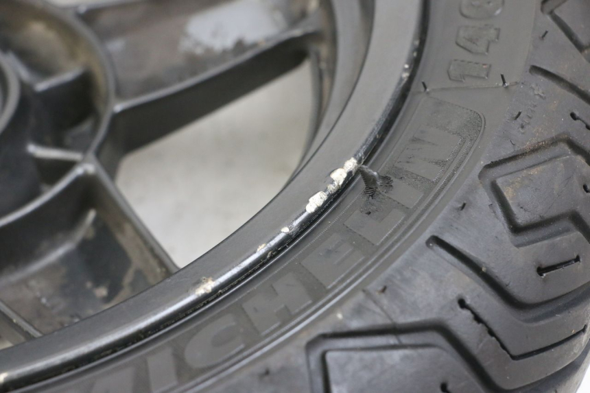 photo de JANTE ARRIERE YAMAHA XMAX X-MAX 125 (2006 - 2009) - Points de fixation