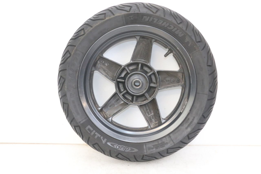 photo de JANTE ARRIERE YAMAHA XMAX X-MAX 125 (2006 - 2009) - Détail de la pièce