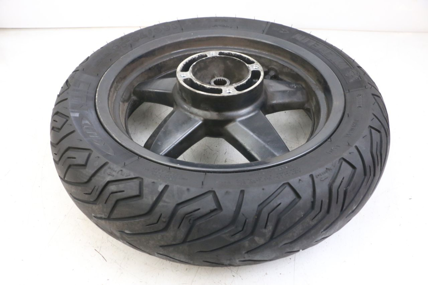 photo de JANTE ARRIERE YAMAHA XMAX X-MAX 125 (2006 - 2009) - Autre angle de vue