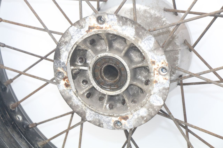 photo de JANTE ARRIERE SUZUKI XF FREEWIND 650 (1997 - 2003) - Photo complémentaire