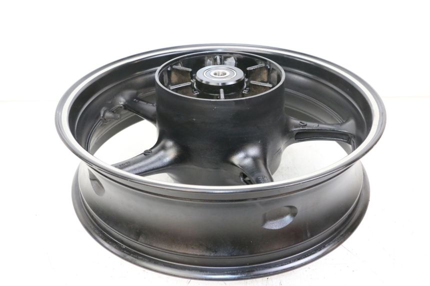 photo de JANTE ARRIERE YAMAHA XJ6 ABS 600 (2008 - 2016) - Gros plan technique