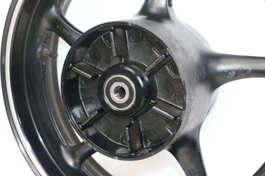 photo de JANTE ARRIERE YAMAHA XJ6 ABS 600 (2008 - 2016) - État de surface