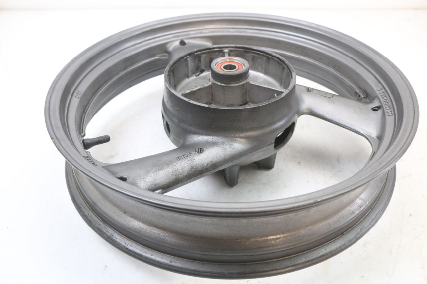 photo de JANTE ARRIERE YAMAHA XJS DIVERSION 600 (1997 - 1999) - Détail de la pièce