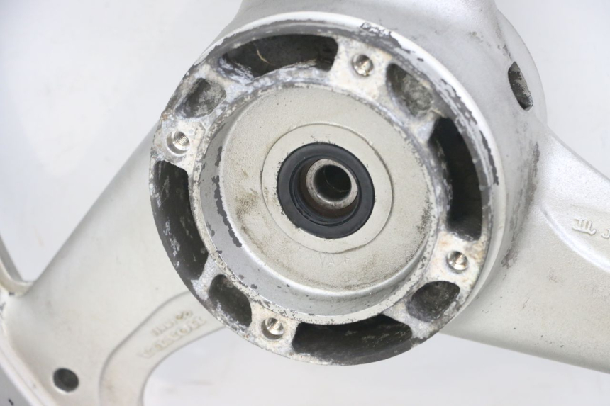 photo de JANTE ARRIERE HONDA XLV VARADERO 125 (2000 - 2006) - Détails caractéristiques