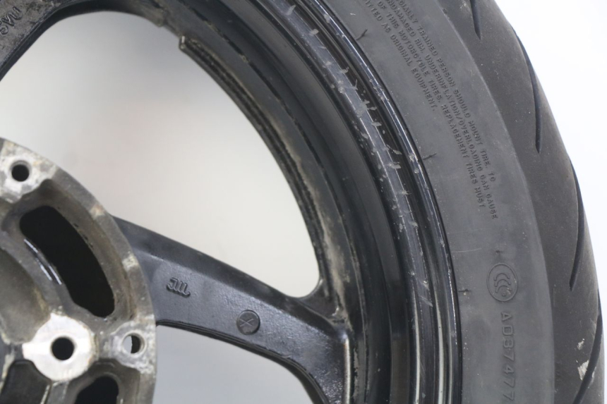 photo de JANTE ARRIERE YAMAHA XP T-MAX TMAX ABS 500 (2004 - 2007) - Points de fixation