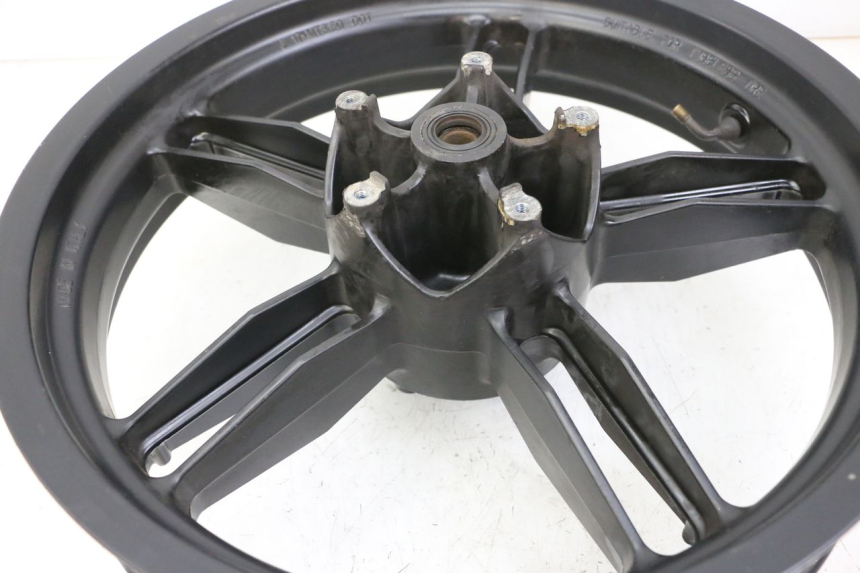 photo de JANTE ARRIERE YAMAHA TZR 50 (2008 - 2016) - Vue rapprochée