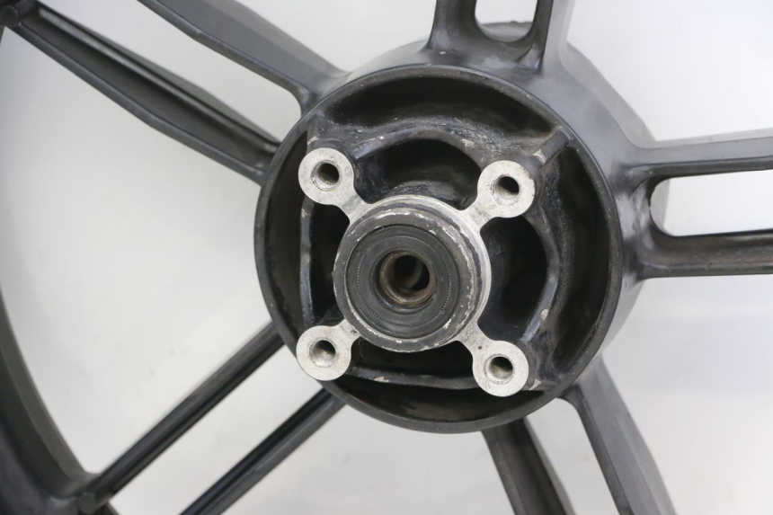 photo de JANTE ARRIERE YAMAHA TZR 50 (2008 - 2016) - Autre angle de vue