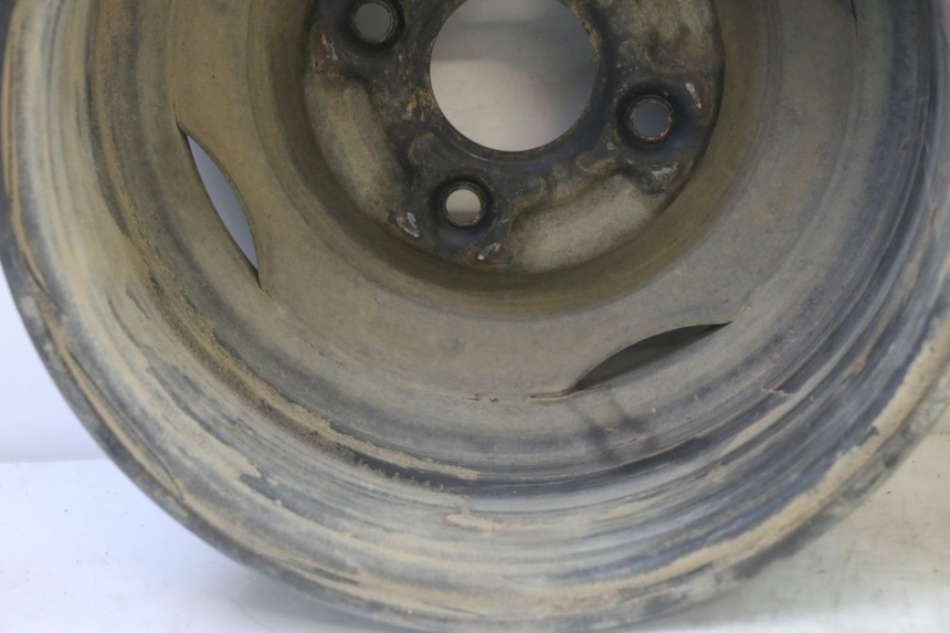 photo de JANTE ARRIERE YAMAHA YFM GRIZZLY 550 (2008 - 2015) - Vue rapprochée