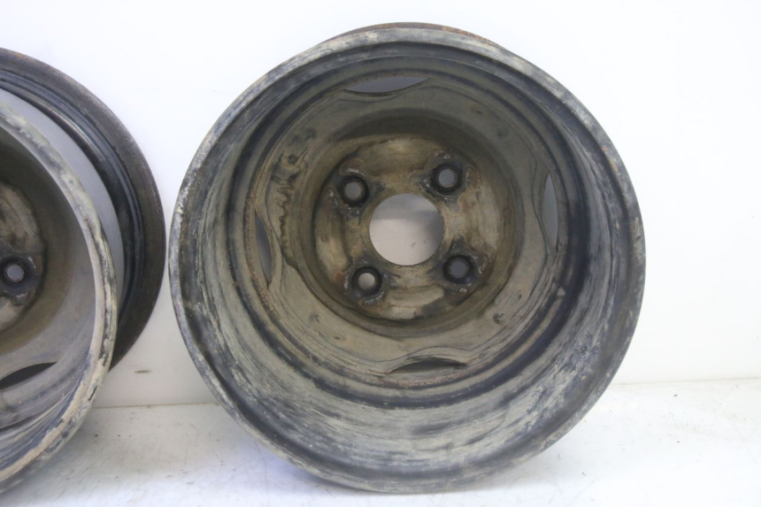 photo de JANTE ARRIERE YAMAHA YFM GRIZZLY 550 (2008 - 2015) - Photo complémentaire