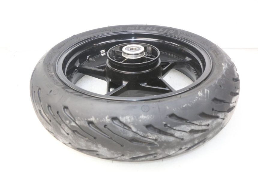 photo de JANTE ARRIERE KAWASAKI Z 650 (2016 - 2019) - Gros plan technique