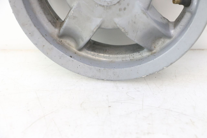 photo de JANTE ARRIERE PIAGGIO ZIP 4T 50 (2006 - 2017) - Points de fixation