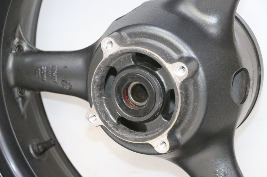 photo de JANTE ARRIERE KAWASAKI ZR 7 750 (1999 - 2004) - Focus structure