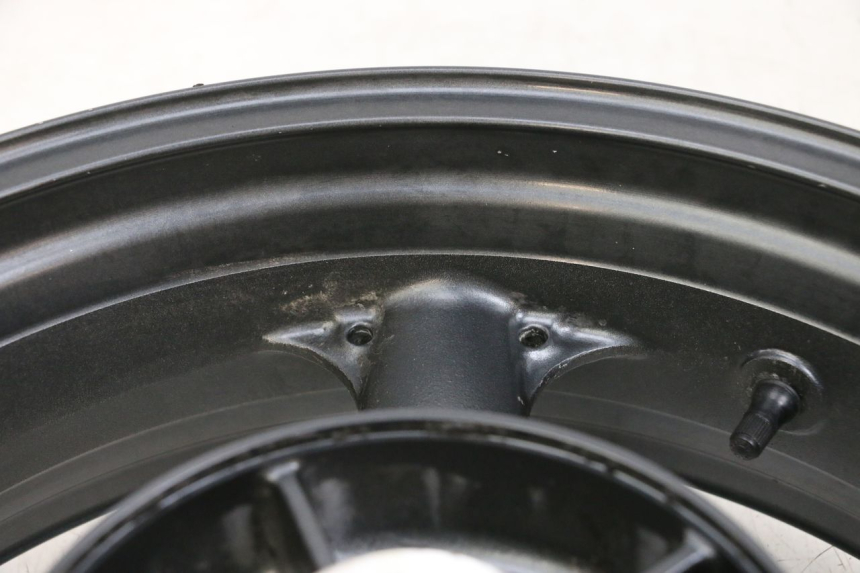 photo de JANTE ARRIERE KAWASAKI ZR 7 750 (1999 - 2004) - Autre angle de vue