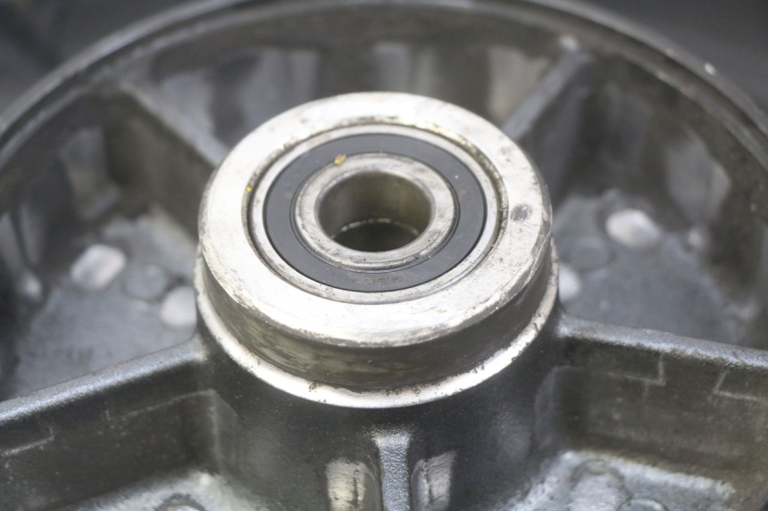 photo de JANTE ARRIERE KAWASAKI ZX-6R ZX6R 600 (1995 - 1997) - Détail de la pièce