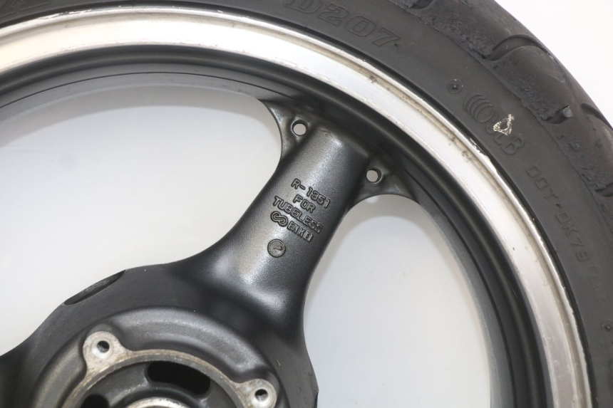 photo de JANTE ARRIERE KAWASAKI ZX-6R ZX6R 600 (1995 - 1997) - Détails caractéristiques