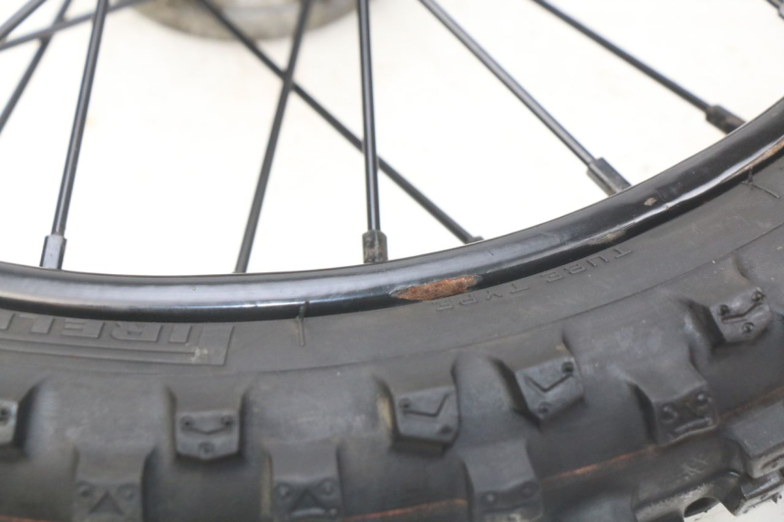 photo de JANTE AVANT ORION AGB37 CRF1 DIRT BIKE 125 (2013 - 2021) - Gros plan technique