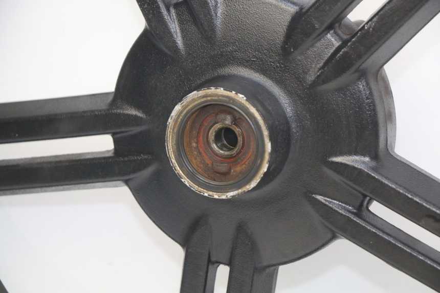 photo de JANTE AVANT KYMCO AGILITY 16+ 4T 50 (2018 - 2023) - Zoom composants