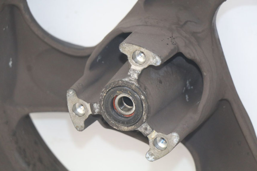 photo de JANTE AVANT KYMCO AGILITY 4T 50 (2005 - 2018) - Détails caractéristiques