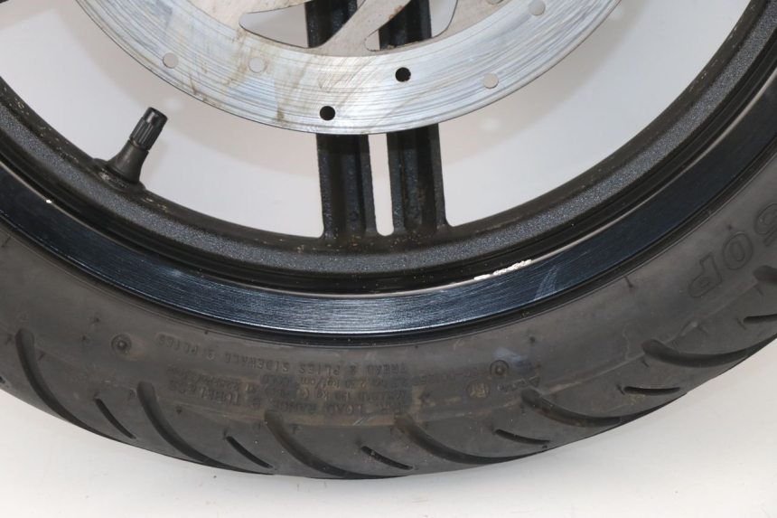 photo de JANTE AVANT KYMCO AGILITY CITY 16P 125 (2015 - 2021) - Vue rapprochée