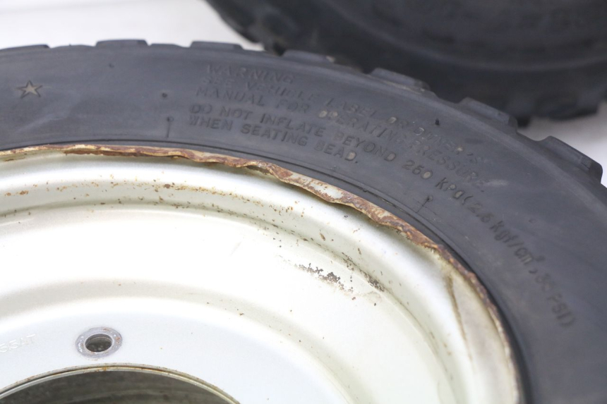 photo de JANTE AVANT YAMAHA BLASTER 200 (2003 - 2007) - Marquages et références