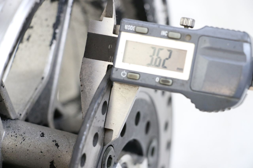 photo de JANTE AVANT TNT MOTOR BOSTON 4T 50 (2018 - 2025) - Zoom état d’usage