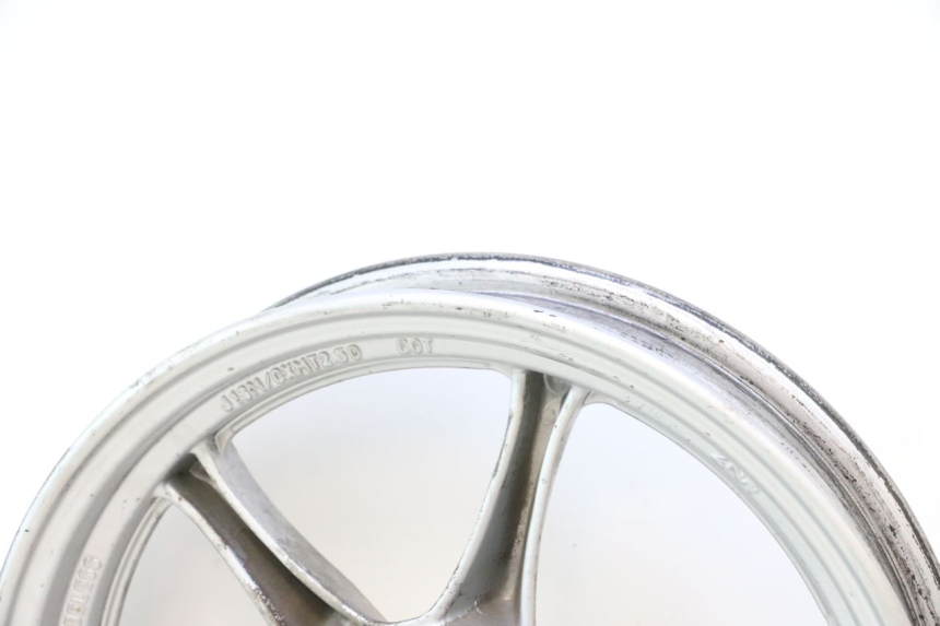 photo de JANTE AVANT SUZUKI BURGMAN 125 (2007 - 2014) - Gros plan technique
