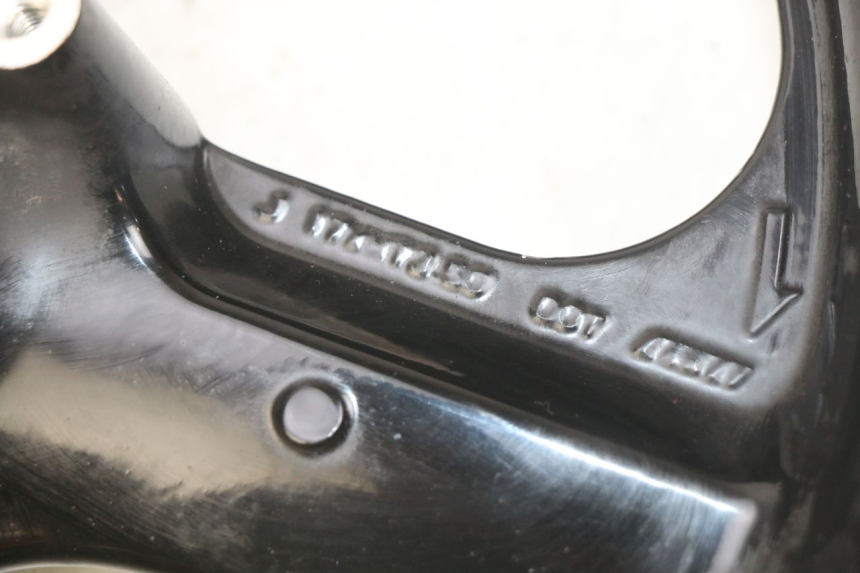 photo de JANTE AVANT HONDA CBR F SC25 1000 (1989 - 1992) - Zoom état d’usage