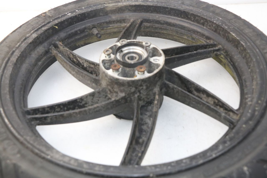 photo de JANTE AVANT HYOSUNG COMET GTR 125 (2007 - 2014) - Gros plan technique