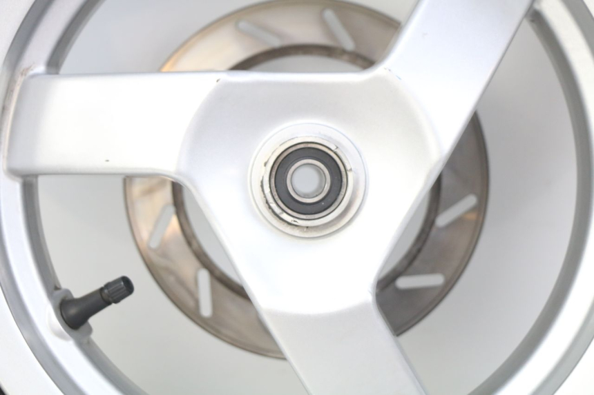 photo de JANTE AVANT PEUGEOT E-VIVACITY 1 (2012 - 2018) - État de surface